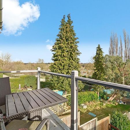 The Stylish Warwick Abode - Balcony - Garden Villa Leek Wootton Dış mekan fotoğraf