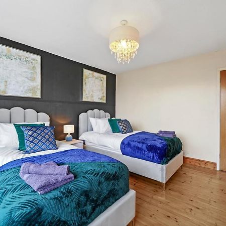 The Stylish Warwick Abode - Balcony - Garden Villa Leek Wootton Dış mekan fotoğraf